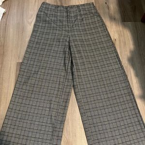 Stradivarius wide leg plaid grey pants. Size 10 y2k